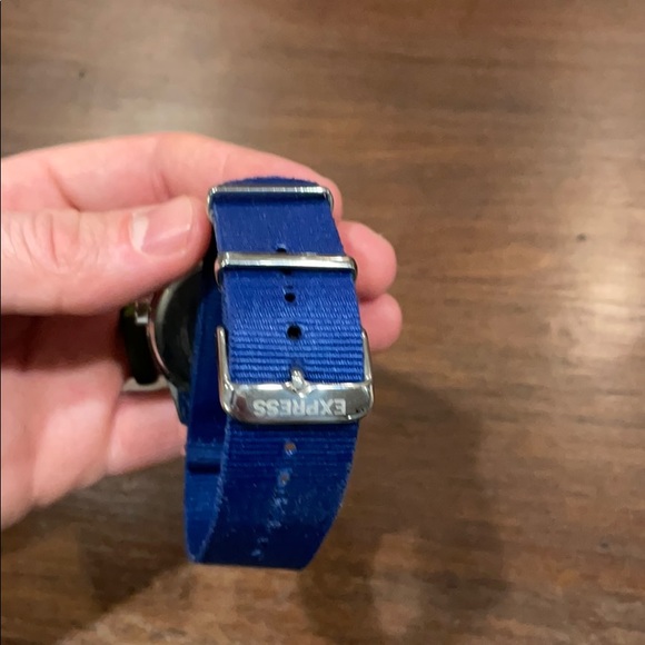 Express watch - Picture 3 of 3